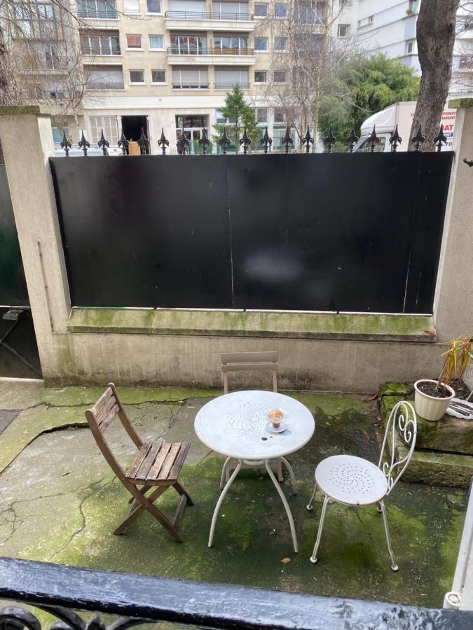 Cosy, Charming Apartment With Courtyard Paris Ngoại thất bức ảnh