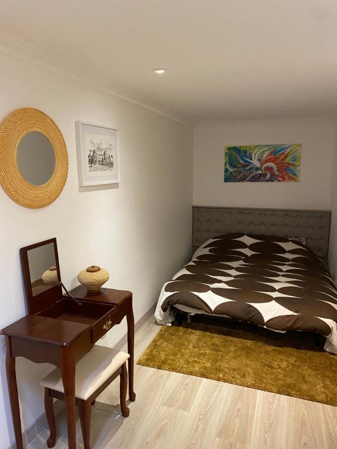 Cosy, Charming Apartment With Courtyard Paris Ngoại thất bức ảnh